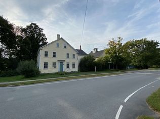90 Main St, Topsfield, MA 01983