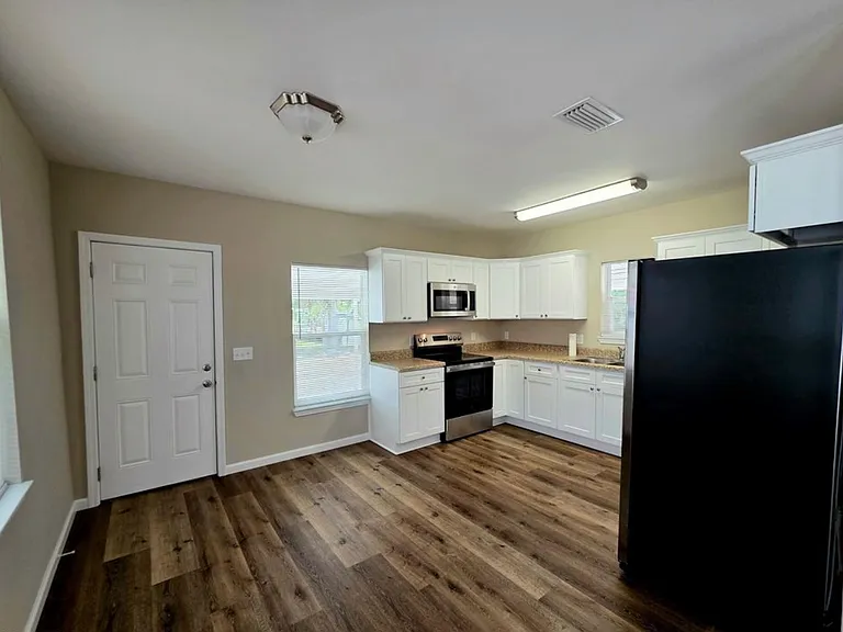 4932 E Highway 98 — Photo 3