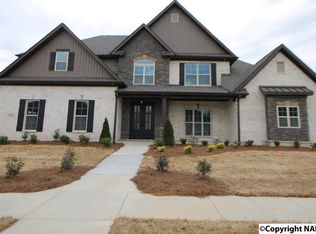 7510 Grayhawk Ct, Owens Cross Roads, AL 35763
