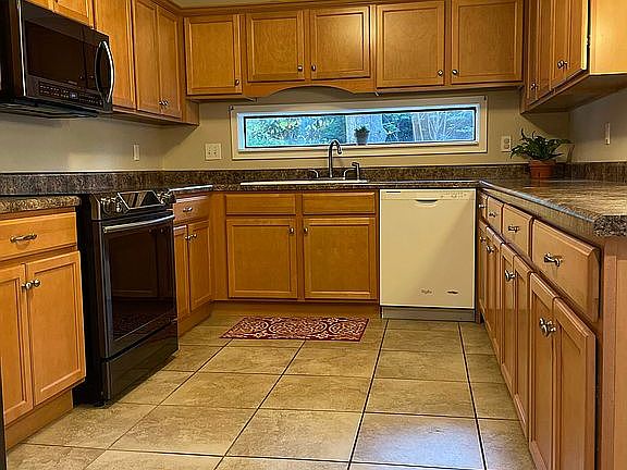 3rd image of 2070 Rolling Valley Dr
