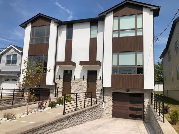 242B Hagan Pl, Secaucus, NJ 07094