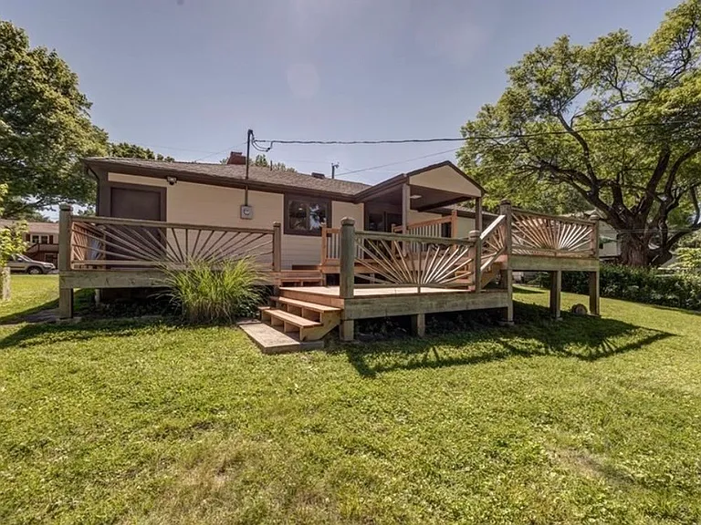8400 Riggs St — Photo 28