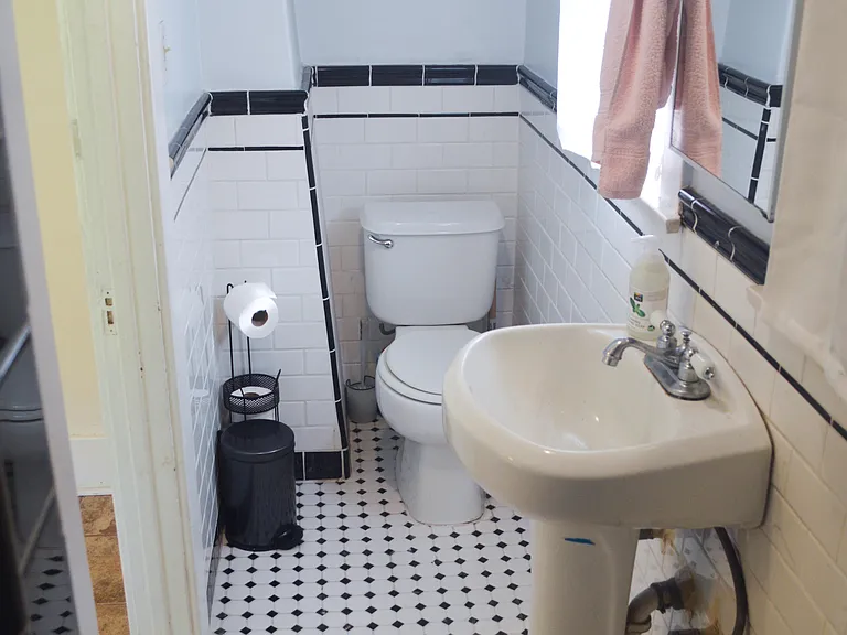 610 Lindaraxa Park — Photo 12
