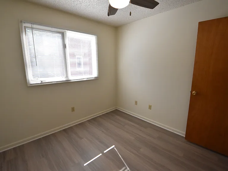 1921 Walnut St #102 — Photo 22