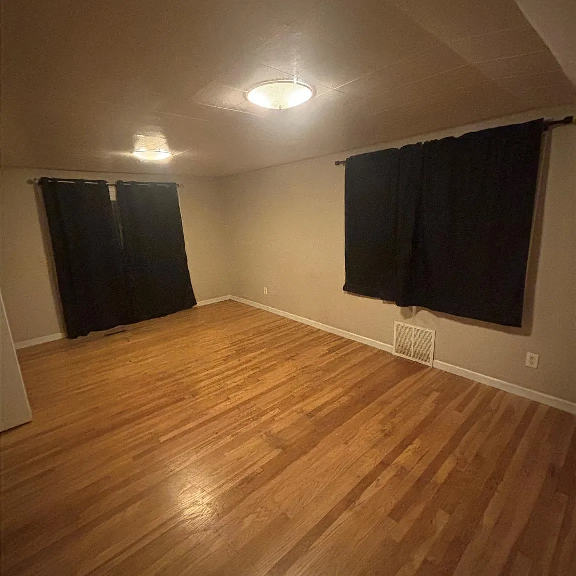 3 bed, 2.5 bath, 1250 sqft, $1,850 — Photo 4