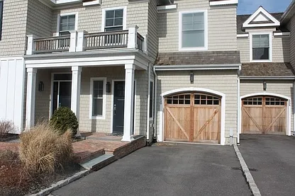 Building Photo - 110 High Pond Ln