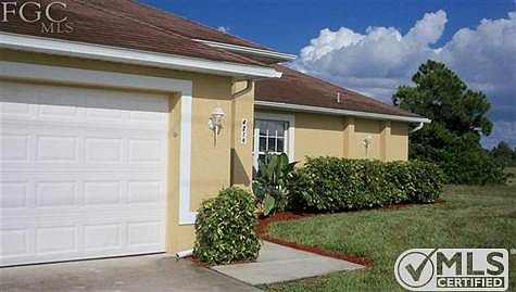 3rd image of 4219 E Gator Cir