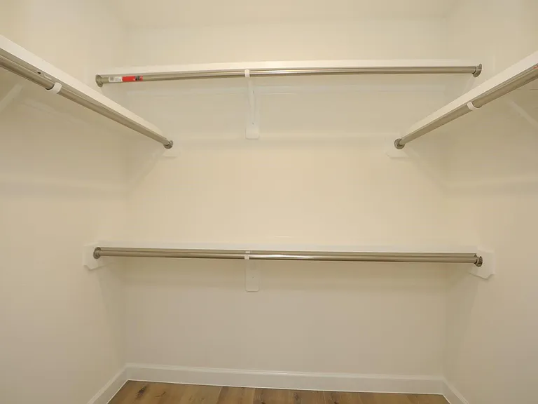 2050 Augusta Dr — Photo 32