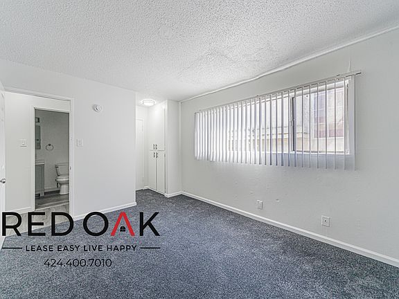 3rd image of 9260 Palm St #13