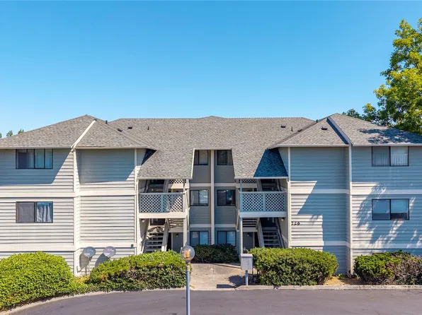 726 E Whidbey Avenue, Oak Harbor, WA 98277