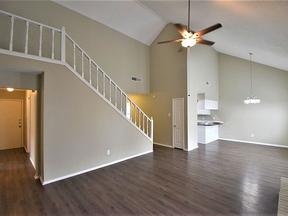 3rd image of 3625 San Remo Dr