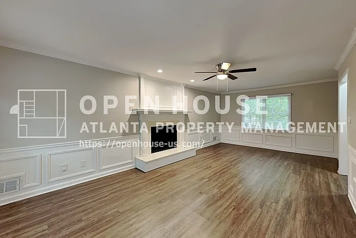 2052 Sumter Ct — Photo 3