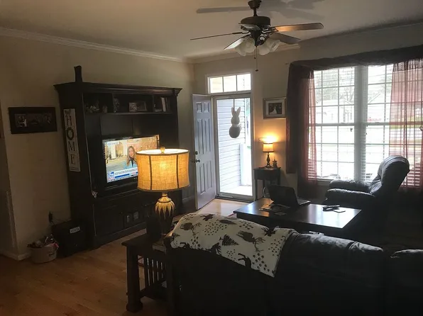 409 N Ayersville Rd, Mayodan, NC 27027