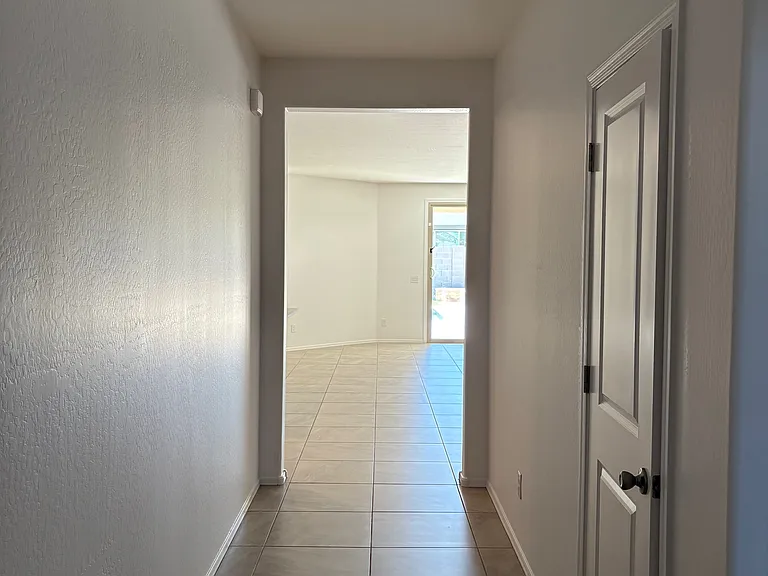 26784 N 174th Ln — Photo 11