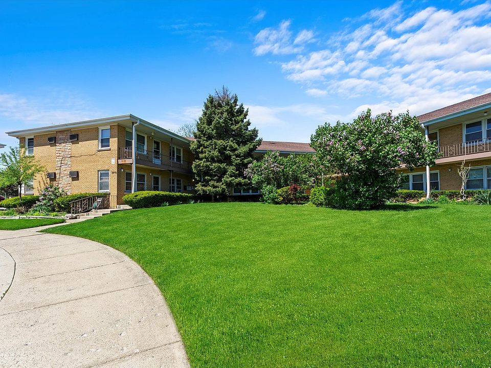 2nd image of 5916 N Odell Ave APT 3AA