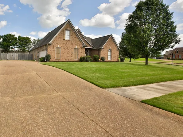 3800 Park Creek Dr, Southaven, MS 38671