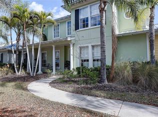 5518 Luminar Pointe Ln, Apollo Beach, FL 33572