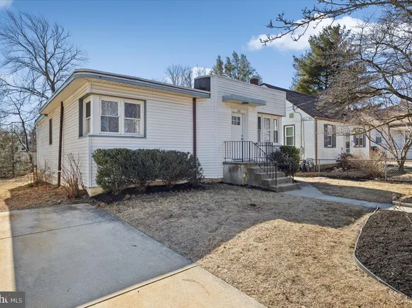 326 Reading Ave, Barrington, NJ 08007