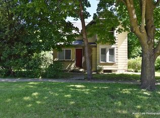 527 Ford St, Geneva, IL 60134