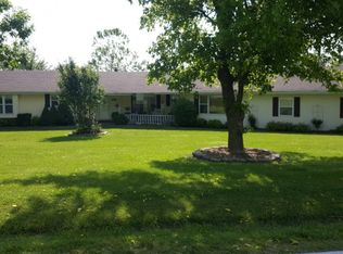 5520 N Willow Rd, Ozark, MO 65721