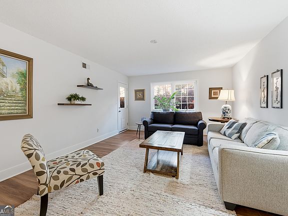 3rd image of 6851 Roswell Rd Unit F15