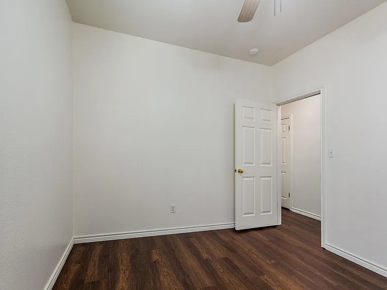 8708 Weiser Dr #B — Photo 25