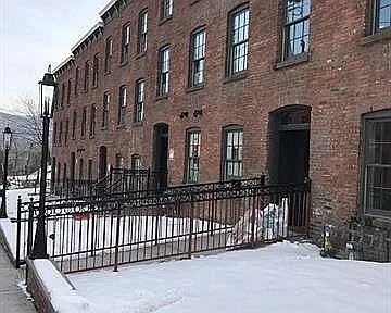 69 Renwick St #3 Photo 1