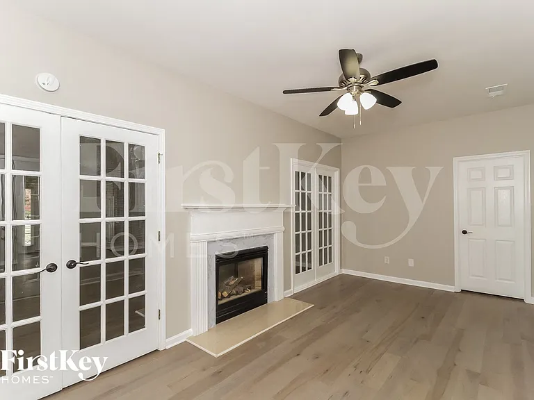 32 Soapstone Ln — Photo 3