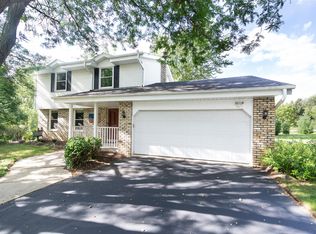 S66W25120 Moraine Ct, Waukesha, WI 53189