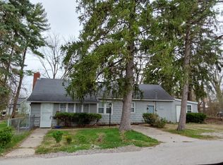 357 Garfield Ave, Valparaiso, IN 46383