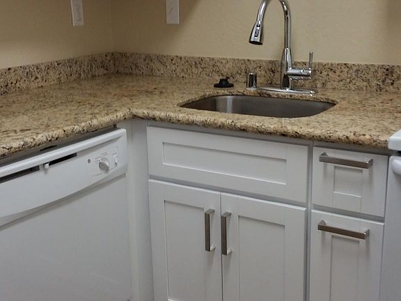 5th image of 641 Kodiak Ct APT 2
