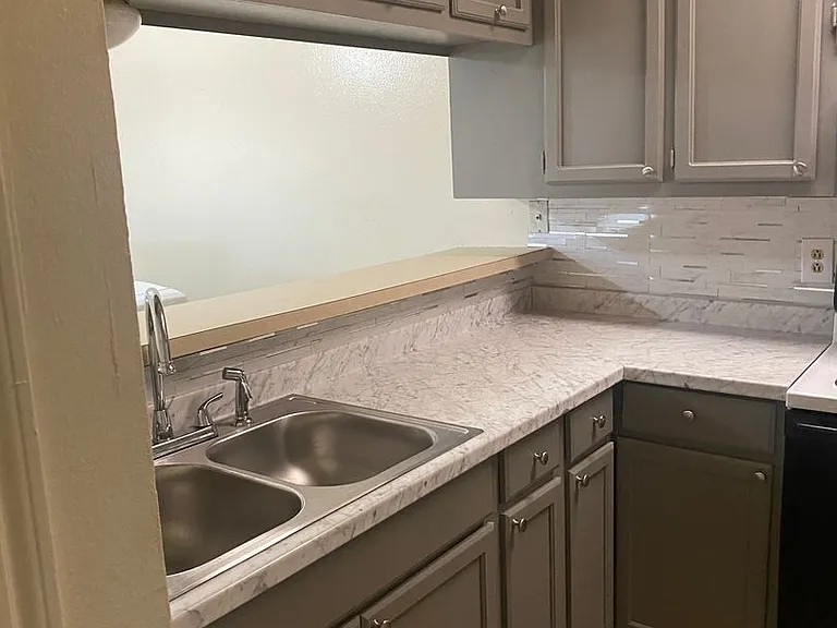 1346 Jade Ave — Photo 1