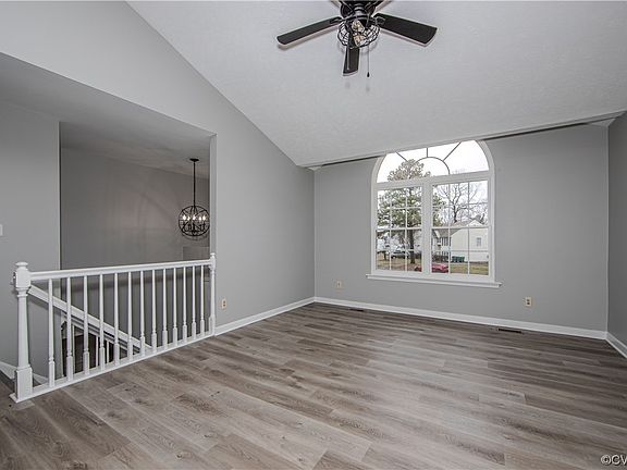 2nd image of 901 Wynfield Ter