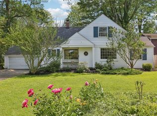 20 Willowbrook Dr, Buffalo, NY 14221