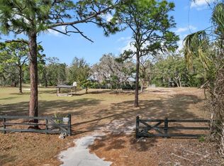 6515 W Cyrus St, Crystal River, FL 34428
