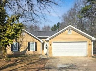 800 Mills Dr, Covington, GA 30016