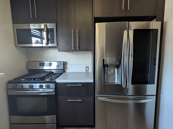 5th image of 1435 N Fairfax Ave APT 19