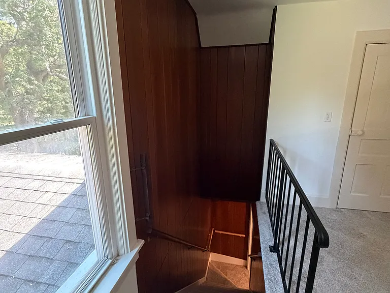 652 N Oak St #1 — Photo 5