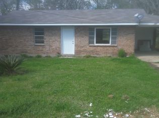 307 Oak St, Marksville, LA 71351