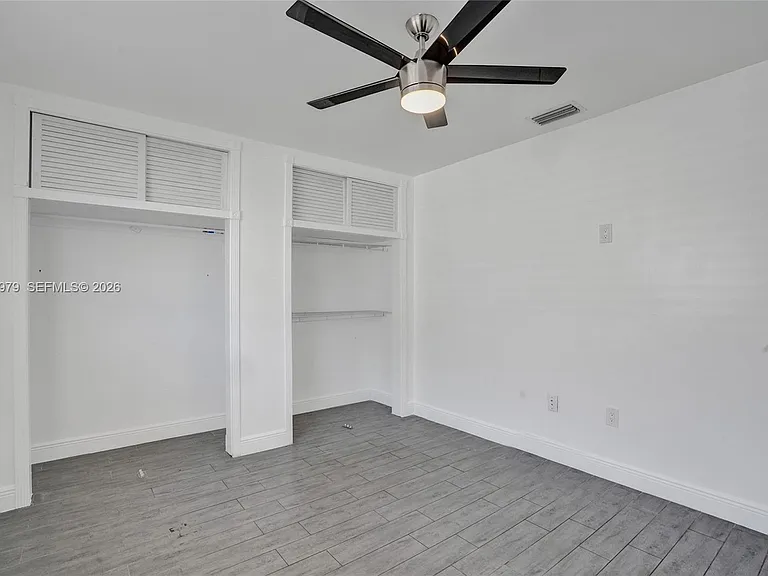 9240 SW 54th St — Photo 17
