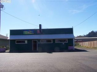 346 N 4th St, Reedsport, OR 97467