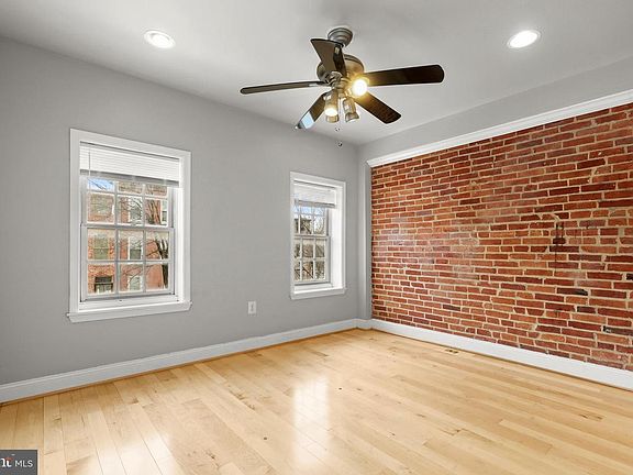 4th image of 1012 W Lombard St