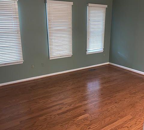 2nd image of 2111 Lang Dr