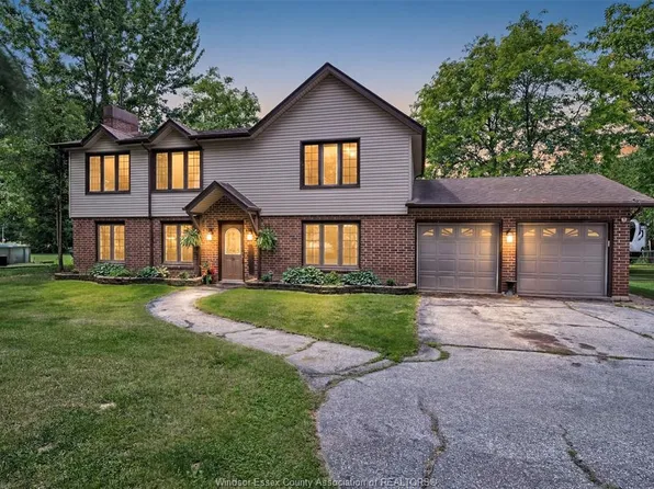 425 County Road 34 W, Kingsville, ON N8M 2X5