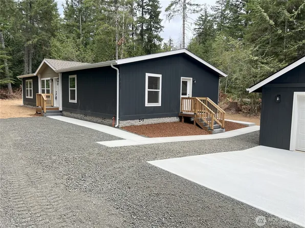 441 E Catfish Lake Road, Shelton, WA 98584