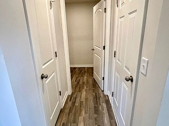 5th image of 2647 Leo Ln