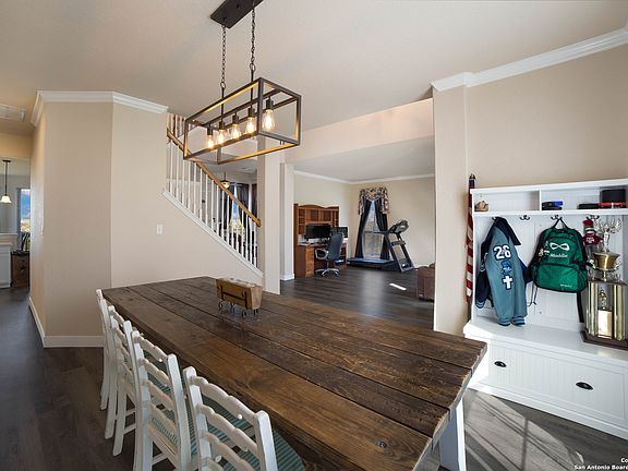 3rd image of 22414 NAVASOTA CIR