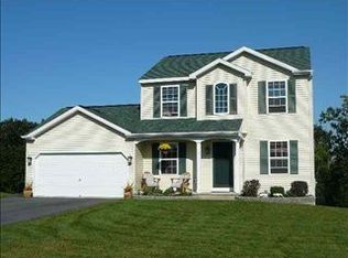 17 Yorktown Ln, Stillwater, NY 12170