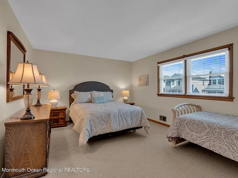 415 15th Ave — Photo 21