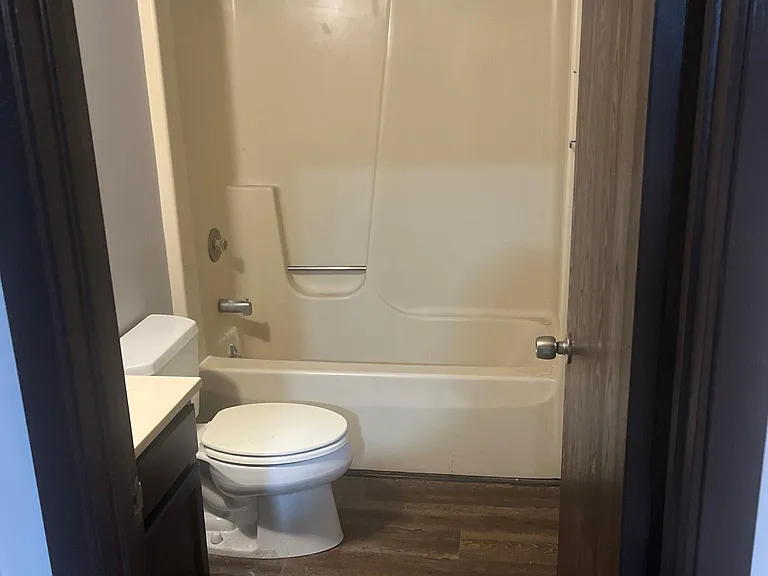 1734 Culbertson Ave #5 — Photo 8